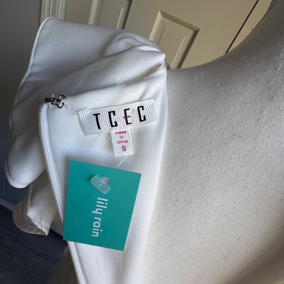 NWT TCEC Hannah Bo wrap dress, S - Picture 3 of 5